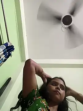 hotbhabhi_0 live XXX chat