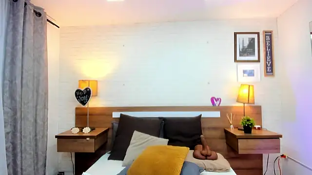JenniferAuriston 即時 XXX 聊天