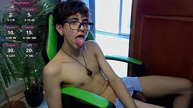 Show de Matty_Sparkk na webcam