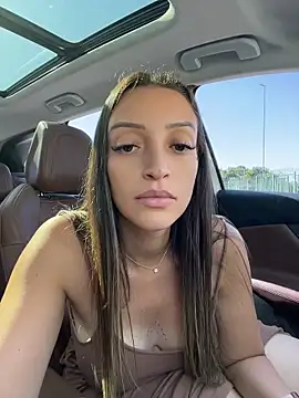 BelleLouiseVp Chat XXX in diretta