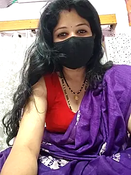 Webkamerová show Priyaji7575