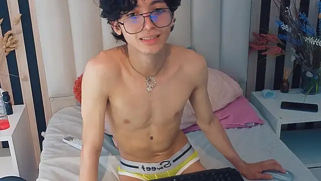 Chat +18 de Twink_Sebas7 ao vivo