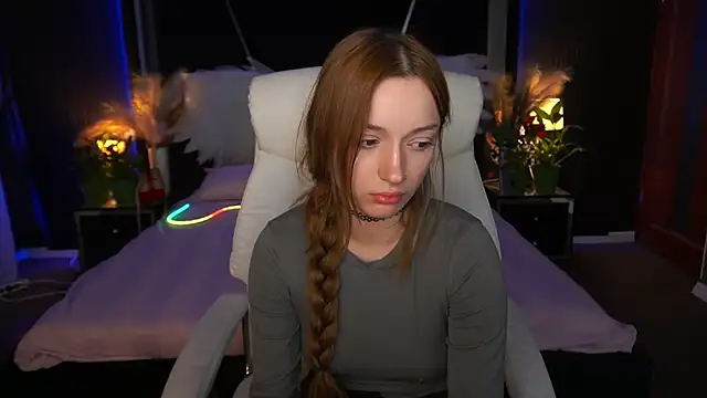 LizzaMoonn Chat XXX live