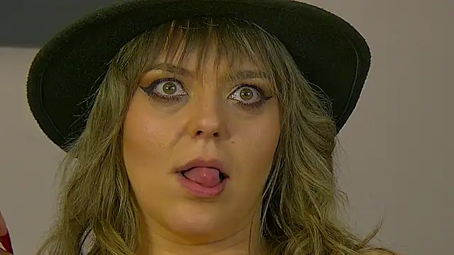 ZoeSkyee Live XXX-chat
