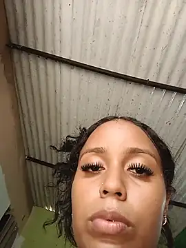 Chat +18 de Laura20lopez ao vivo