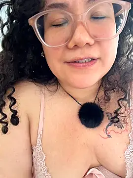 Вебкам-шоу CurlyMilf_Vannexxxa