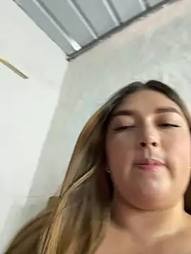 XXX chat uživo modela Sofia_Queen17