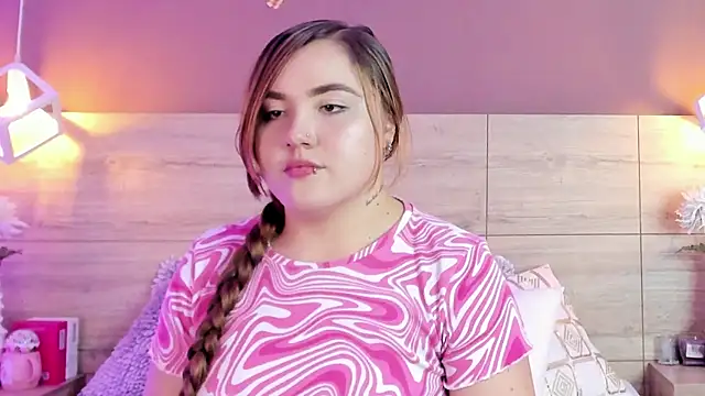 Czat XXX na żywo – ElenaGilbertAdams