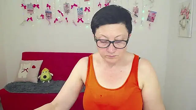 Chatroom XXX en direct de EmilyL0ve