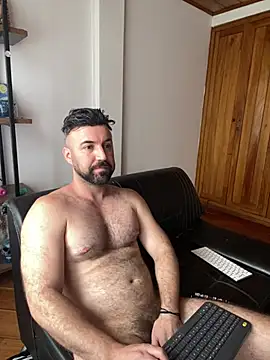 Chat +18 de ADONIS_ART01 ao vivo