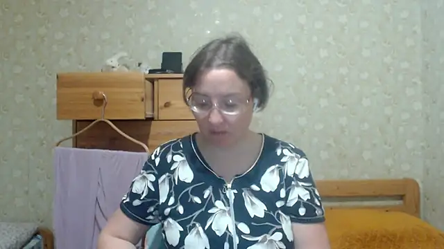 Smart_Rose's Live XXX Chat