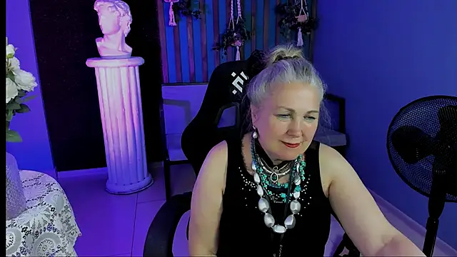 LilaMaharani Live XXX-chat