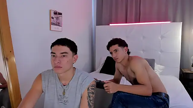 Alejo-and-Thiago – Live XXX-chat