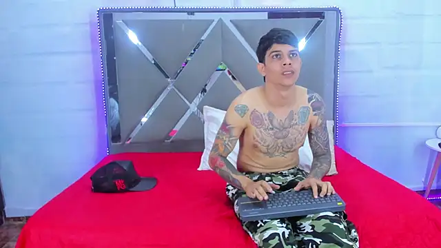 Webkamerová show Ricardobbc19cm