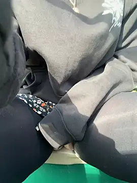 Siren__xxx élő XXX-chatje
