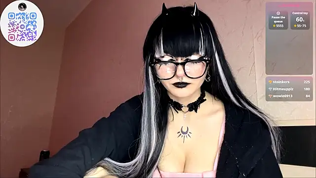 SmilingPatentn Live XXX chat