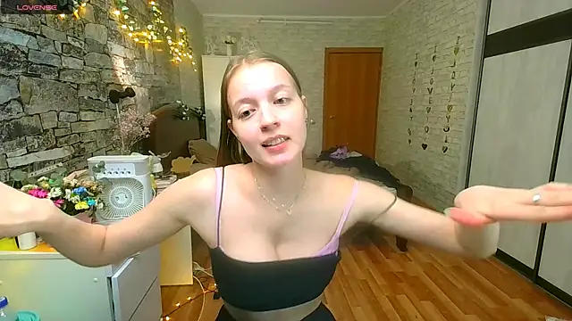 __Aphrodita__wow__ Adlı Modelin Canlı XXX Sohbeti