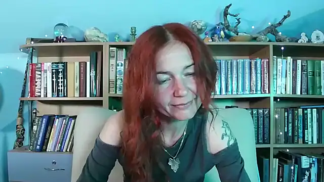 Foxilady357 live XXX chat