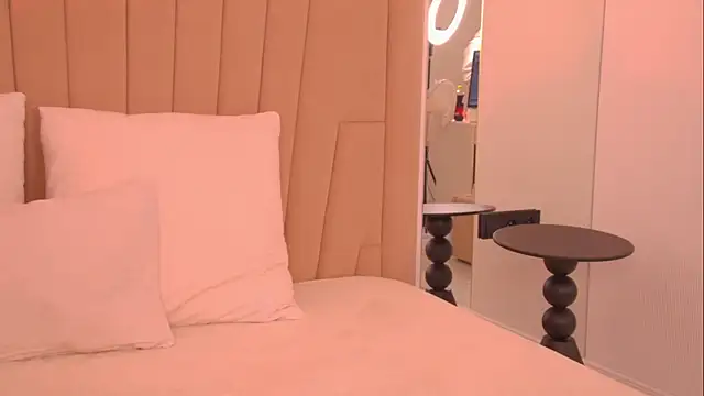 LisaDeviss 现场XXX聊天