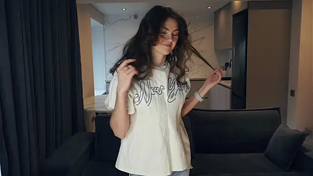 Онлайн чат XXX VickiPraml