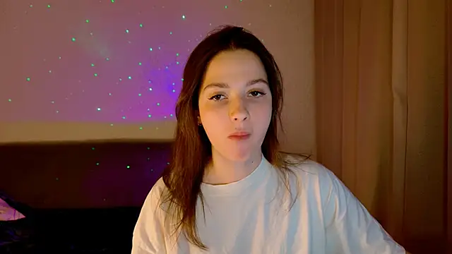 KiraVair's Live XXX Chat