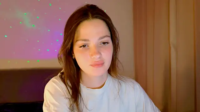 KiraVair Chat XXX in diretta