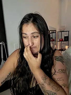 EmaTramel1's Live XXX Chat