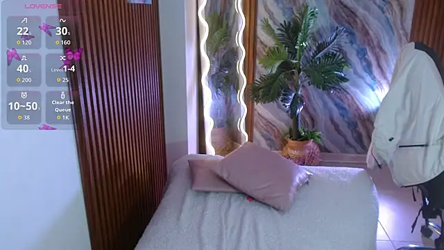 Corall_tay1's Live XXX Chat