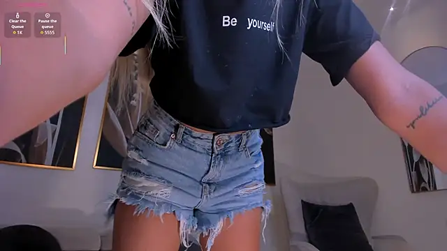RossiRivers Live XXX-chat