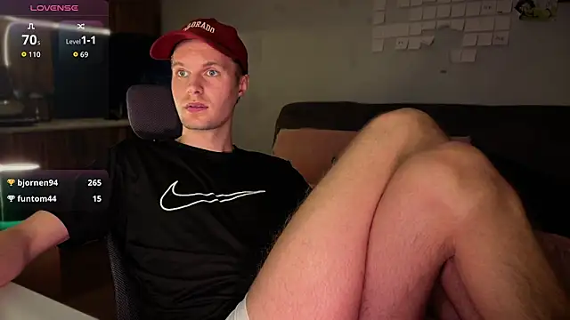 Leonnextdoor Webcam show