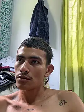 sorry-mom69 élő XXX-chatje