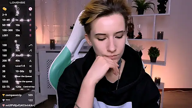 Chat XXX ao vivo de _Rein_ramm
