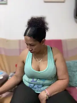 Chat +18 de Carola-Ross ao vivo