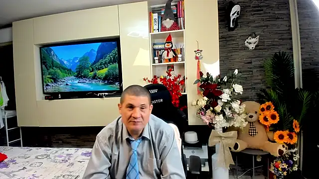 SpartacusDaddy48 Live XXX Chat