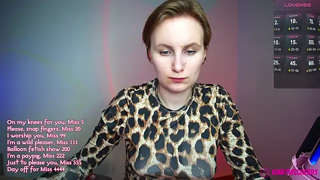 XXX chat uživo modela KinkyMissCherry