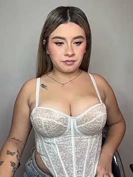 XXX chat uživo modela SaraBraun_