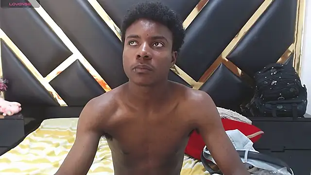 NoahJhonson69 Adlı Modelin Web Kamerası Şovu