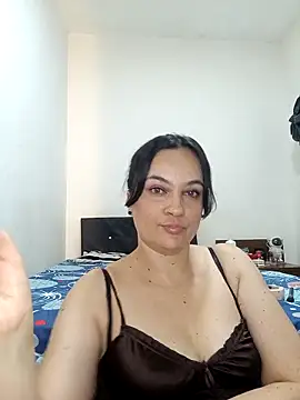 megan_milf79 Adlı Modelin Canlı XXX Sohbeti