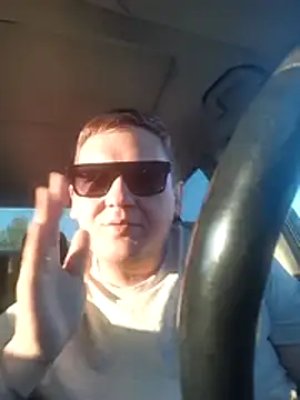 Show modela Artemka33 na web-kameri