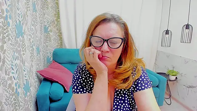 LeaPuren Live XXX chat