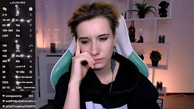 _Rein_ramm élő XXX-chatje