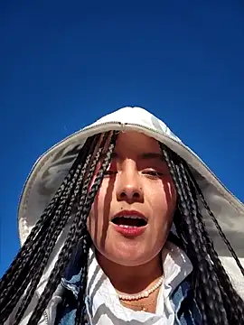 XXX chat uživo modela bellapaty
