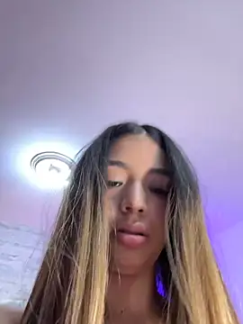 HoneyMollyX's Live XXX Chat