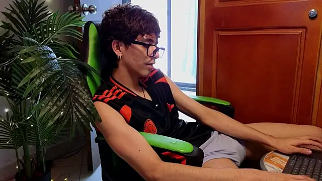 Matty_Sparkk's Live XXX Chat