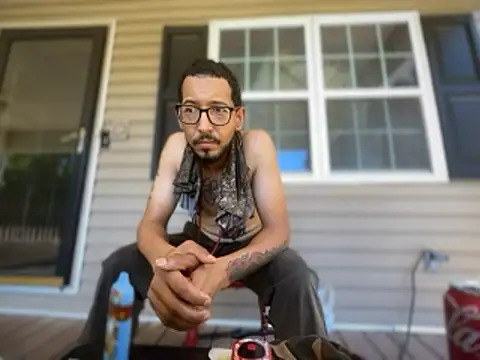 ThrowedWorldWide Chat XXX live