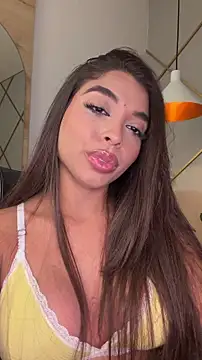 Chat +18 de AnnyVega__ ao vivo