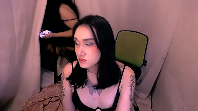 hugecock_collins Obrolan Langsung XXX