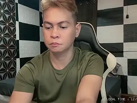 AsianHotBODYY Show Webcam