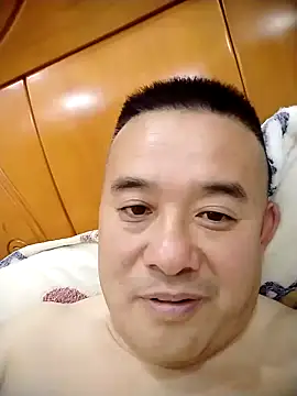 LL-2026xxx's Webcam Show