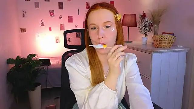 EvaBellea's Live XXX Chat